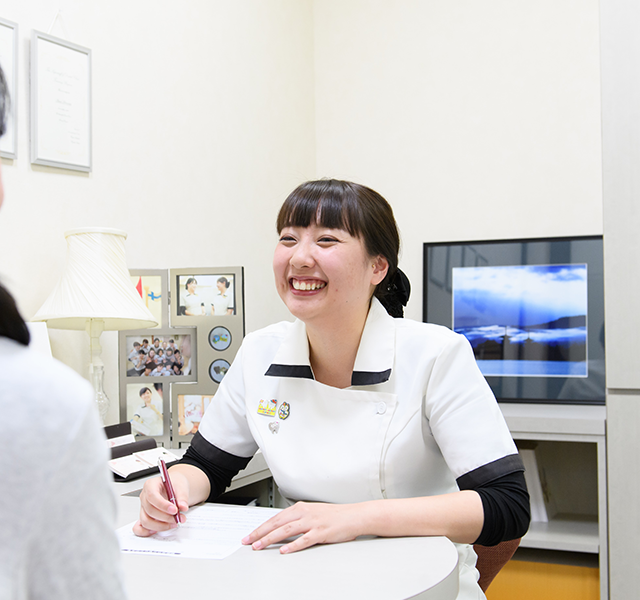 丁寧でわかりやすい説明を心がける歯科衛生士